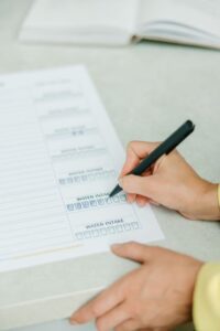 Jak śledzić nawyki i utrzymać konsekwencję na co dzień